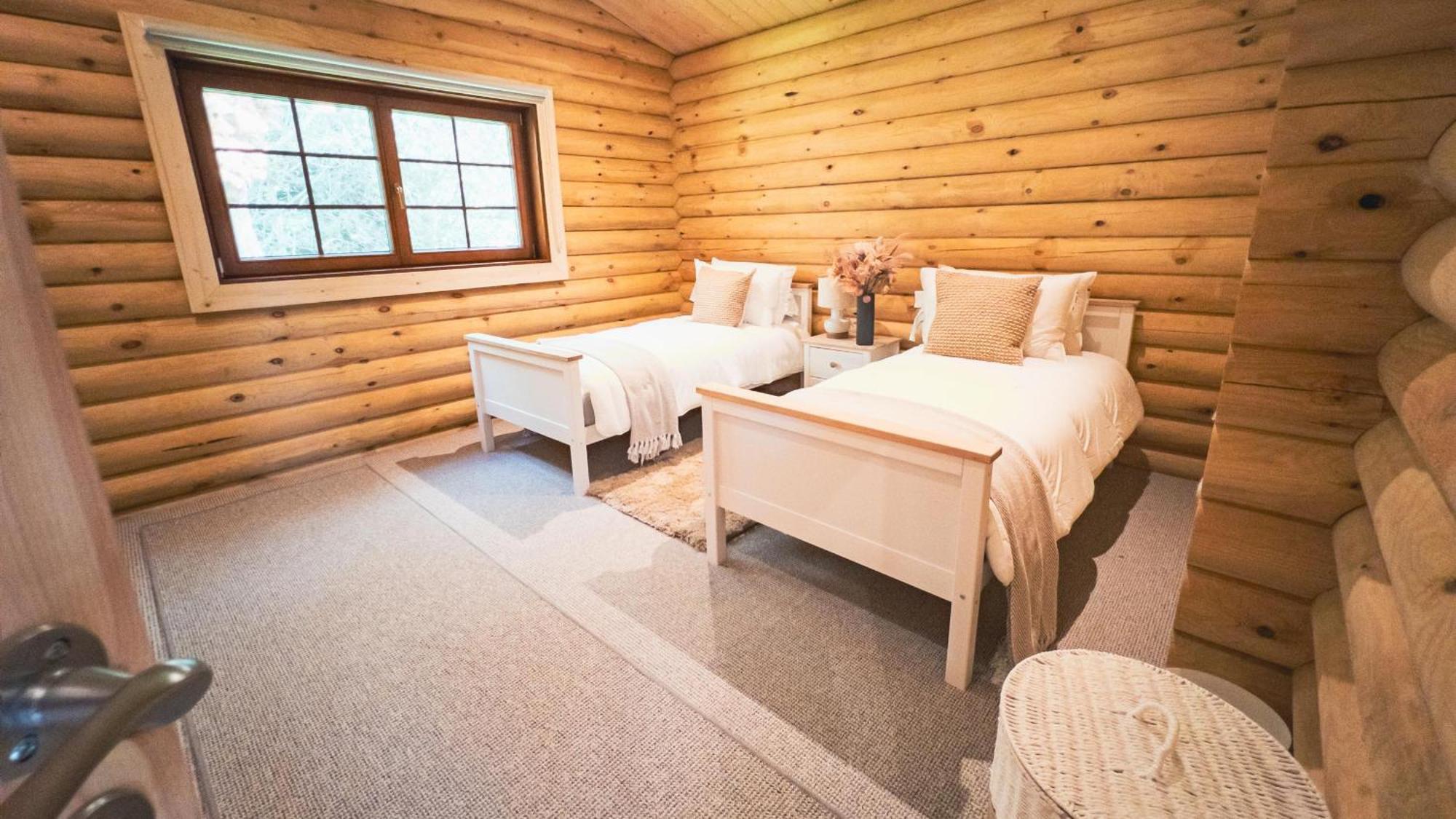 Aspen Lodge, Amazing New Log Cabin With Hot Tub - Sleeps 6 - Felmoor Park Морпет Номер фото